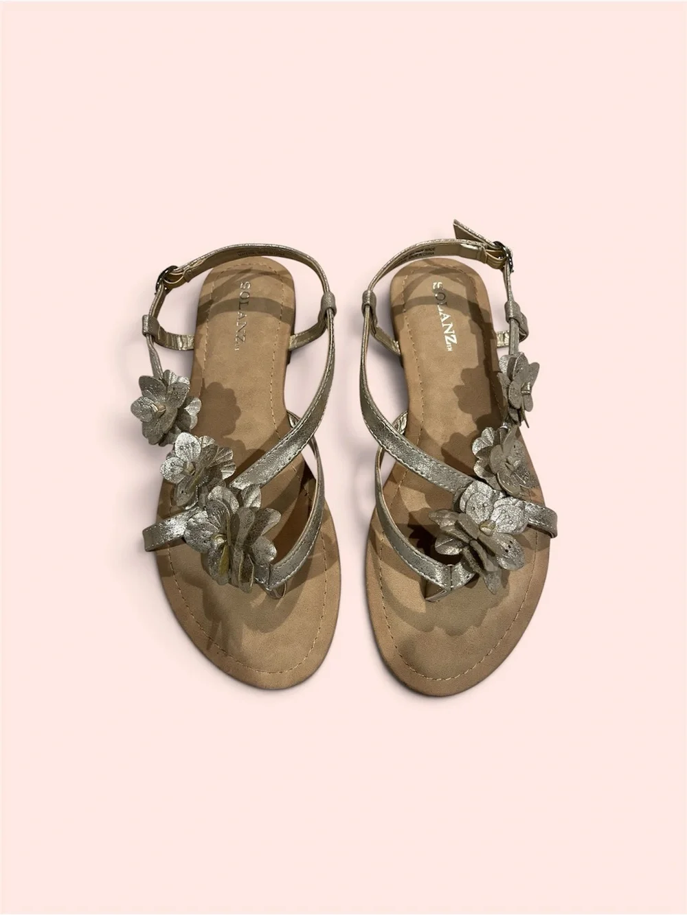 NWT Solanz Gold Metallic Floral Strappy Sandals - Women